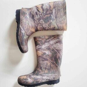 Boys camoflauge rain boots